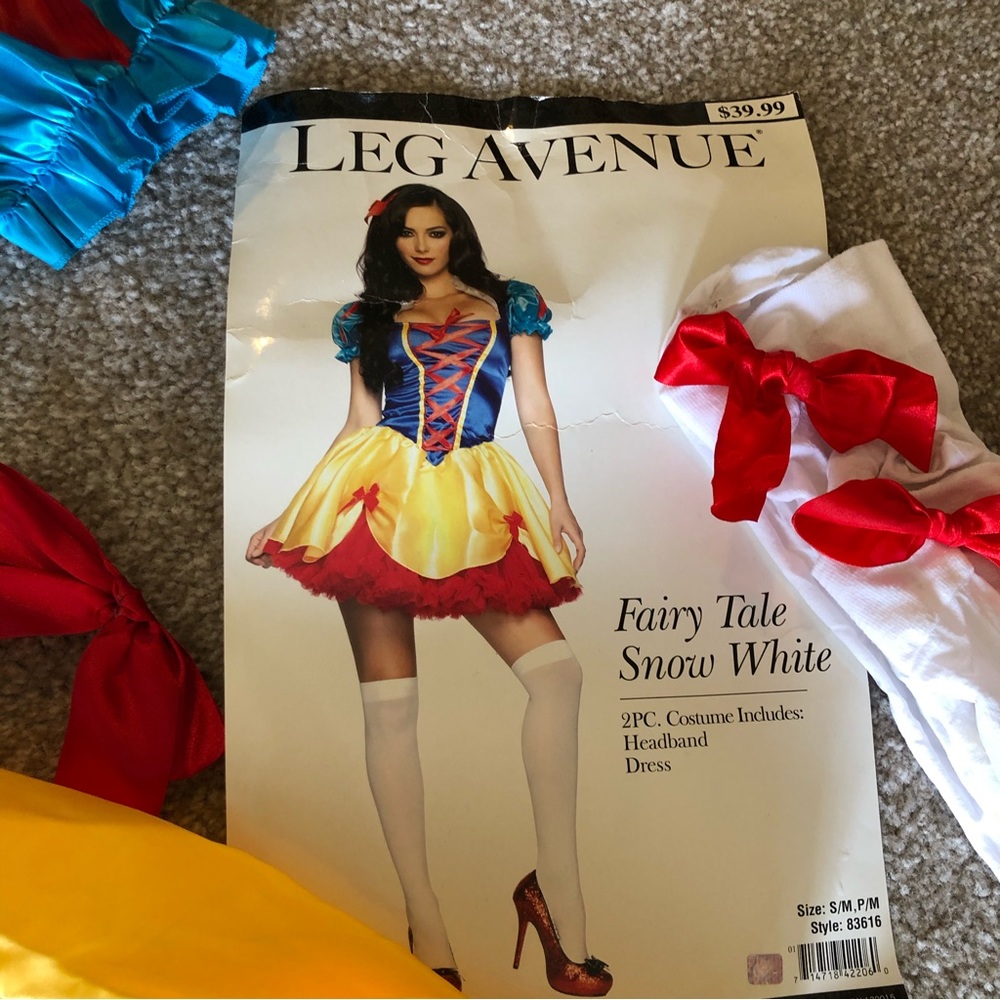 Snow White Halloween Costume